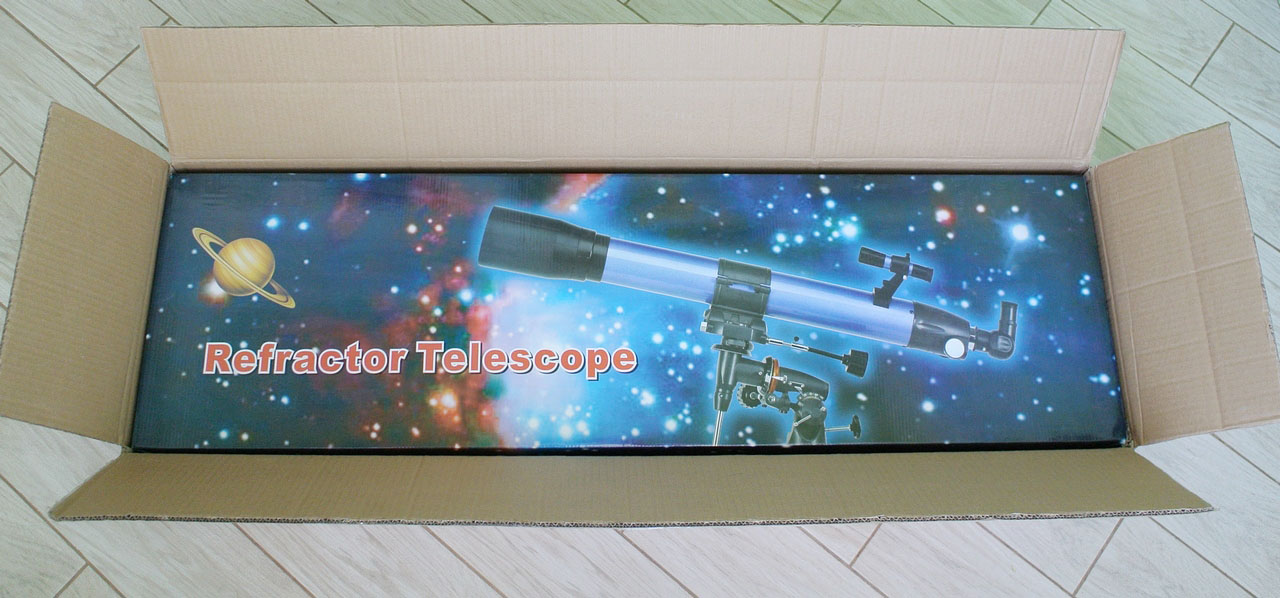 Внутрішня кольорова упаковка телескопа SIGETA Mensa